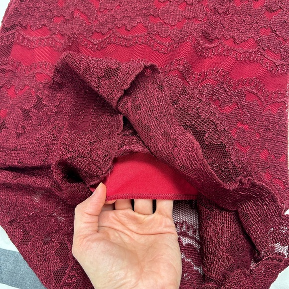 Hennes dress real lace all dress is made of lace , so fabulous! Size Small - Picture 6 of 8